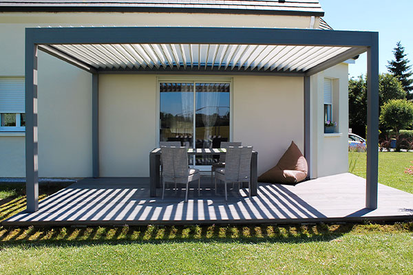 Photo d'une Pergola Bioclimatique EOLUX Autoportée